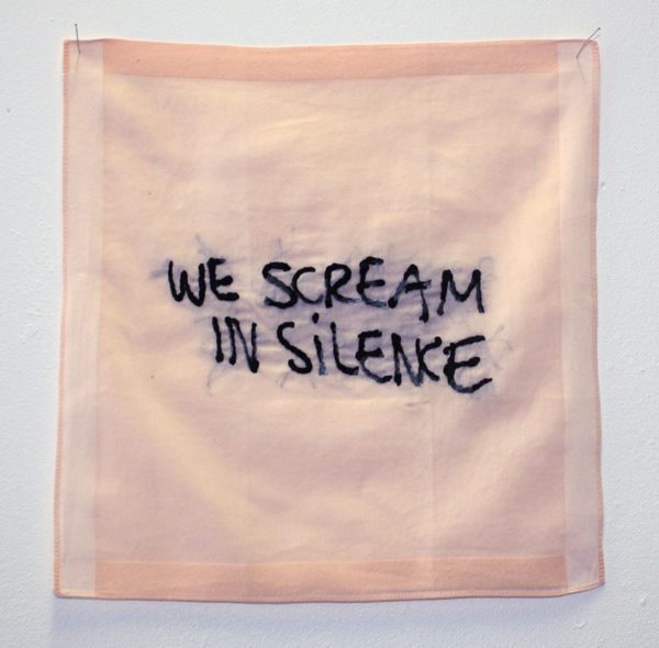We scream in silence (série “Les pleurs de l’aube”)