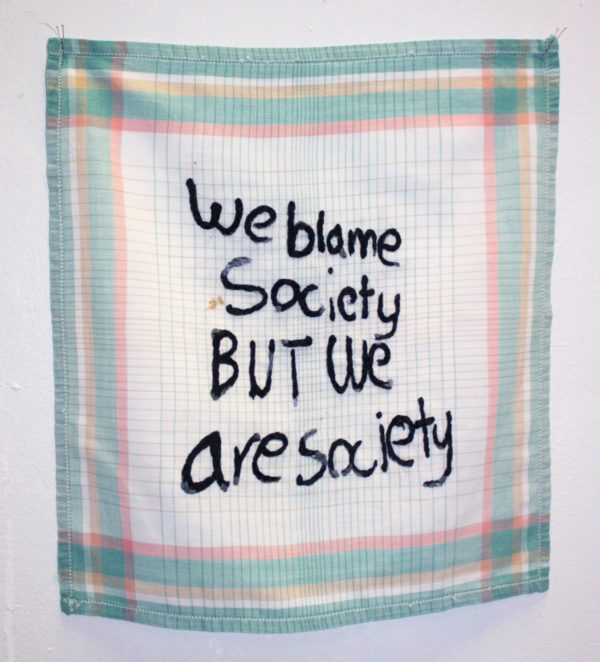 “We blame society but we are society “(série “les pleurs de l’aube”)